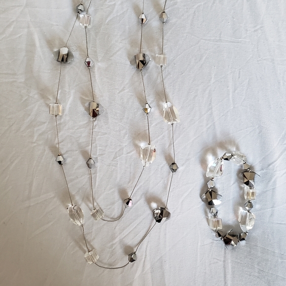 Premier designs ice crystal necklace and matching - Picture 6 of 8